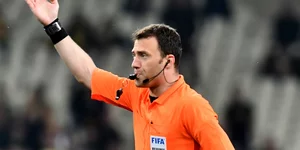 Ο Τσβάιερ στον περσινό τελικό Κυπέλλου ανάμεσα σε ΠΑΟΚ και ΑΕΚ