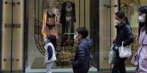 Για να περιοριστεί η έξαρση της επιδημίας