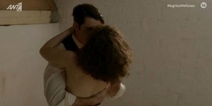 Καυτά φιλιά για την Πηνελόπη και τον Μελέτη από τις «Άγριες Μέλισσες»