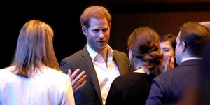 Πρώτη εμφάνιση του πρίγκιπα Χάρι