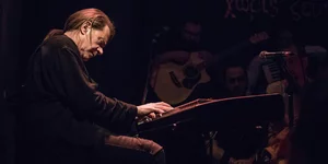 Στέφανος Κορκολής: Ποια γνωστή του επιτυχία απέρριψε η δισκογραφική της Νάνας Μούσχουρη;