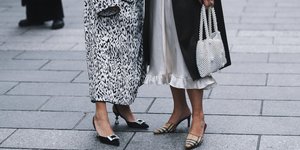 γυναίκες με παπούτσια