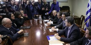 Κορωνοϊός: Σε εξέλιξη η σύσκεψη Κικίλια-Τζιτζικώστα για το πρώτο κρούσμα