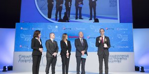 ΑΒ Βασιλόπουλος_Με τους ανθρώπους μας και τους πελάτες μας προσφέρουμε στην Κοινωνία και το Περιβάλλον