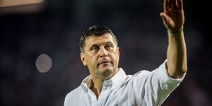 Ο Βλάνταν Μιλόγεβιτς σε παιχνίδι του Ερυθρού Αστέρα
