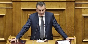 Ο Γιάννης Βρούτσης στη Βουλή για ασφαλιστικό