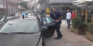 Χαμός στη Ζάκυνθο για τον αντικαπνιστικό: Συνελήφθη ο ιδιοκτήτης καφετέριας, τσακώθηκαν θαμώνες με αστυνομικούς, έσπασαν τα... νερά σε έγκυο!