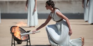 Κορωνοϊός ολυμπιακή φλόγα