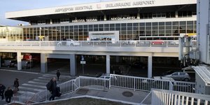 Το αεροδρόμιο Νίκολα Τέσλα στο Βελιγράδι κλείνει εξαιτίας του κορωνοϊού