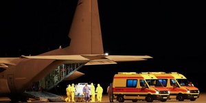 Ασθενοφόρα σε αεροδρόμιο της Γερμανίας