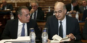 Γιώργος Κουμουτσάκος Νίκος Δένδιας