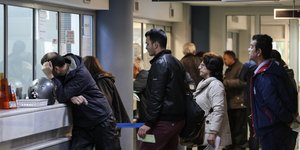 Τέλος στα γκισέ στις Εφορίες / Φωτογραφία: INTIMENEWS