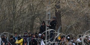 Πρόσφυγες και μετανάστες στα ελληνοτουρκικά σύνορα 