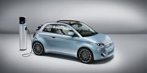 Η Fiat παρουσιάζει το νέο ηλεκτρικό 500