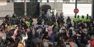 Φυλακισμένοι στην Μπογκοτά σε εξέγερση