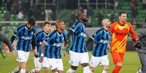 Παίκτες της Ιντερ πανηγυρίζουν