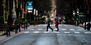 «Καταπίνει» την Ευρώπη ο κορωνοϊός: Σε καραντίνα όλη η Ισπανία, 3.800 κρούσματα στη Γερμανία σε μία ημέρα