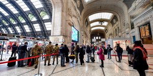 Κορωνοϊός επιβάτες τρένο Μιλάνο