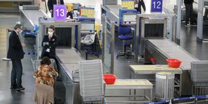 κορωνοϊός / εικόνα από το σχεδόν άδειο Ελ Βενιζέλος