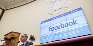 Αύξηση των βιντεοκλήσεων μέσω Facebook λόγω κορωνοϊού
