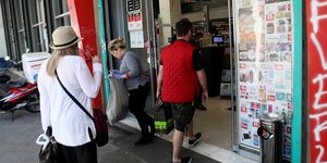 Κορωνοϊός: Ενα άτομο ανά 10 τ.μ. από αύριο στα σούπερ μάρκετ -Αναλυτικά τα νέα μέτρα