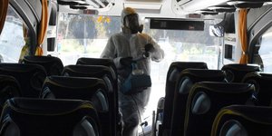 Απολύμανση στα ΚΤΕΛ