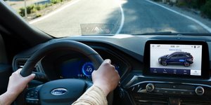 Ford Kuga με τεχνολογία Road Edge Detection