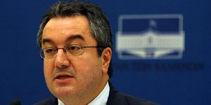 Ο Ηλίας Μόσιαλος