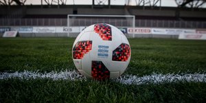 Η μπάλα της Super League