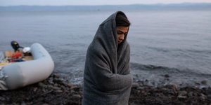 Στιγμιότυπο από την άφιξη μεταναστών, στη Λέσβο