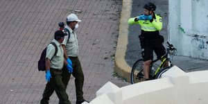 Ελεγχος αστυνομικών σε πολίτη στον Παναμά