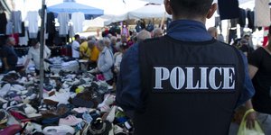 Πρόστιμα συνολικού ύψους 23.300 ευρώ για παρεμπόριο