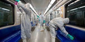 Απολύμανση σε τρένο