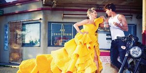 Η Σάρον Στόουν στο εξώφυλλο του περιοδικού Harper's Bazaar India