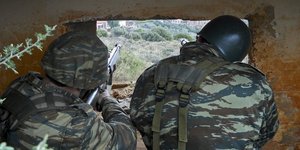 Στρατιώτες