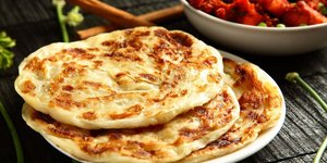 τηγανίτες σε τραπέζι