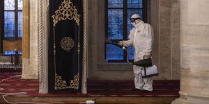 Απολύμανση σε μουσειακό χώρο στην Τουρκία