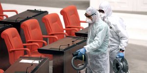 Απολύμανση στην τουρκική Εθνοσυνέλευση