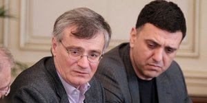 Ο λοιμωξιολόγος Σωτήρης Τσιόδρας και ο υπ. Υγείας Βασίλης Κικίλιας