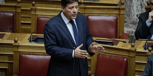 Ο Μιλτιάδης Βαρβιτσιώτης στη Βουλή