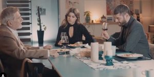 8 Λέξεις: Η σκηνή που δεν θα δούμε ποτέ στην TV!