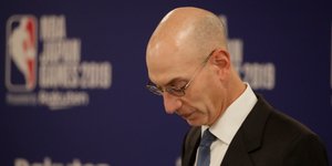 Ο Κομισάριος του NBA, Ανταμ Σίλβερ