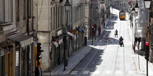 Άδειοι δρόμοι στην πρωτεύουσα της Πορτογαλίας, τη Λισαβόνα