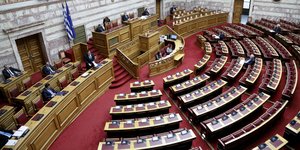 Κλεινει για Πάσχα η Βουλή
