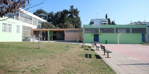 δίδακτρα σχολεία