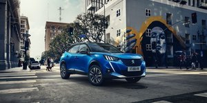 Peugeot e-2008: To ηλεκτρικό SUV με αυτονομία 310 χιλιομέτρων