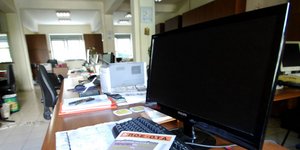 Υπολογιστής σε γραφείο 