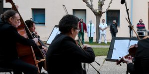 Το μουσικό «ευχαριστώ» της ΕΡΤ στους γιατρούς και τους νοσηλευτές