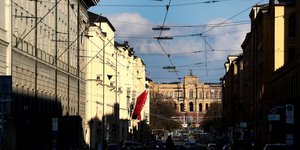 Εικόνα του άδειου Μονάχου λόγω κορωνοϊού