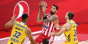 Φάση από τον αγώνα της Euroleague Ολυμπιακός-Αλμπα Βερολίνου